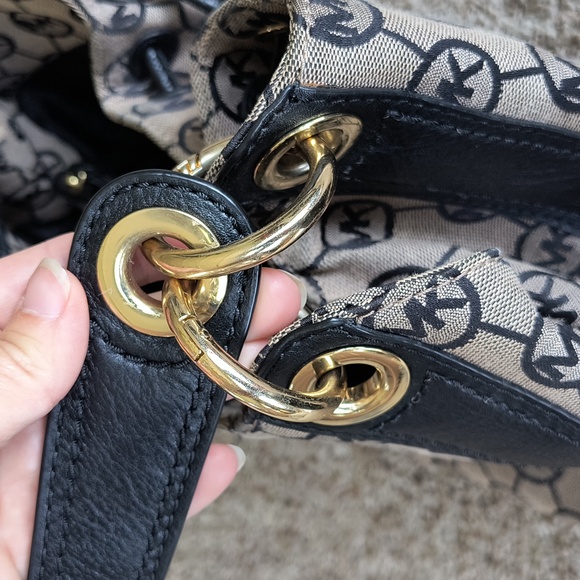 MK Michael Kors Bag - Picture 14 of 14